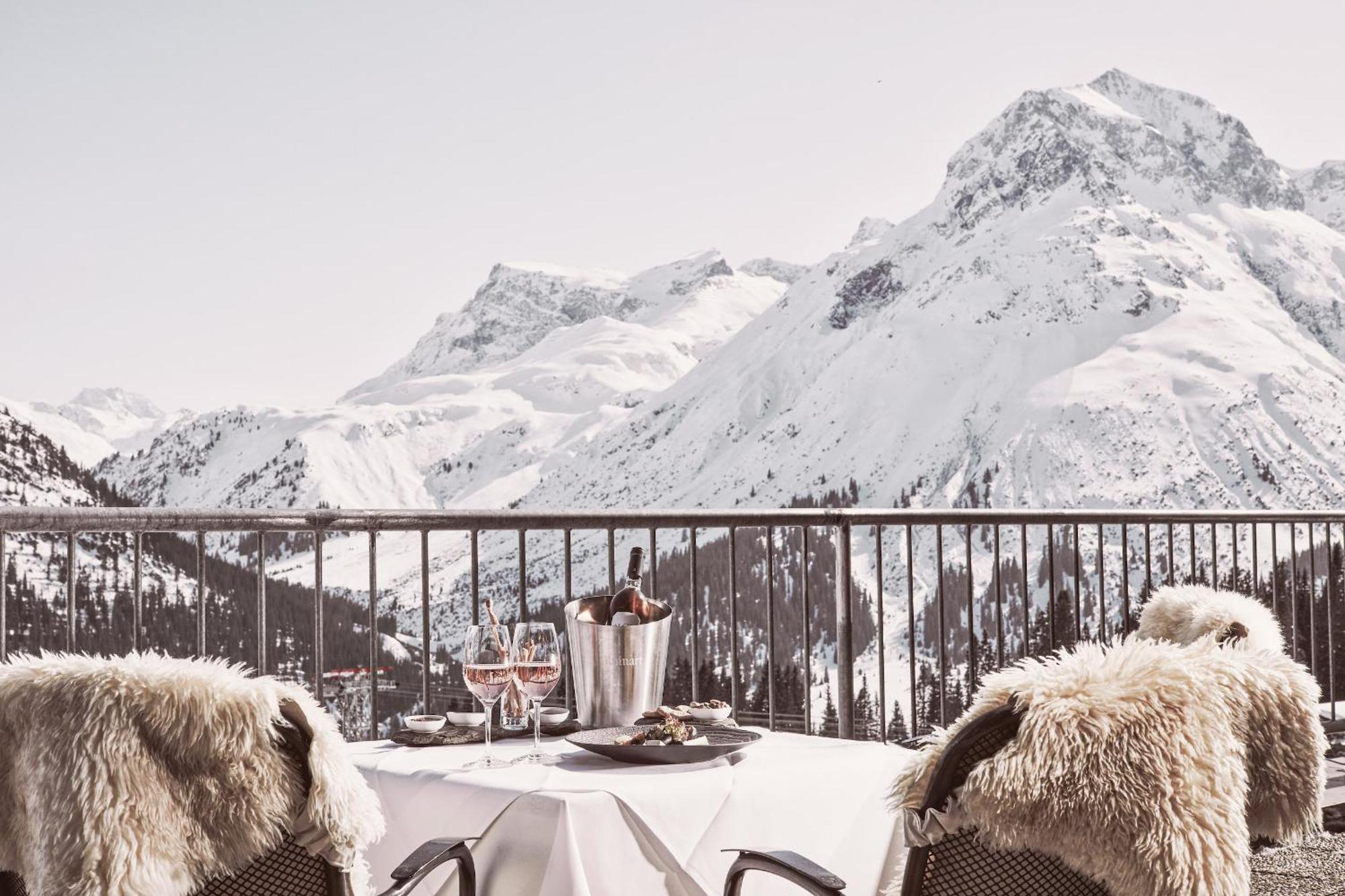 Hotel Goldener Berg Lech am Arlberg Exterior foto